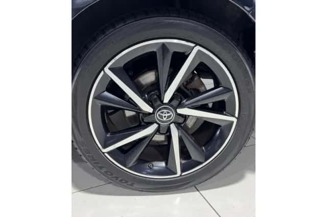 Toyota Auris (2017) thumbnail 6