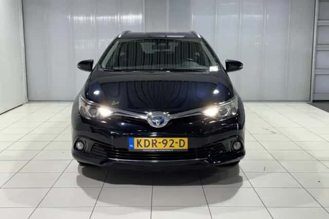 Toyota Auris (2017) thumbnail 7