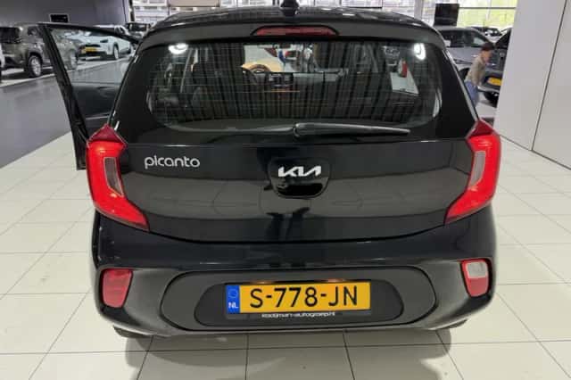 Kia Picanto (2023) thumbnail 21