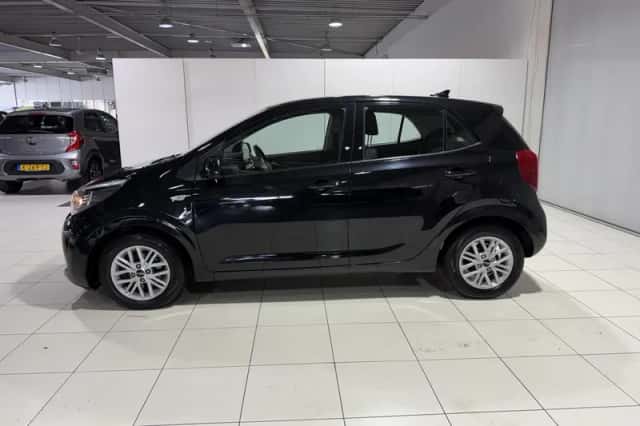 Kia Picanto (2023) thumbnail 4