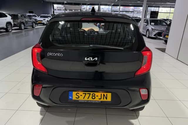 Kia Picanto (2023) thumbnail 6