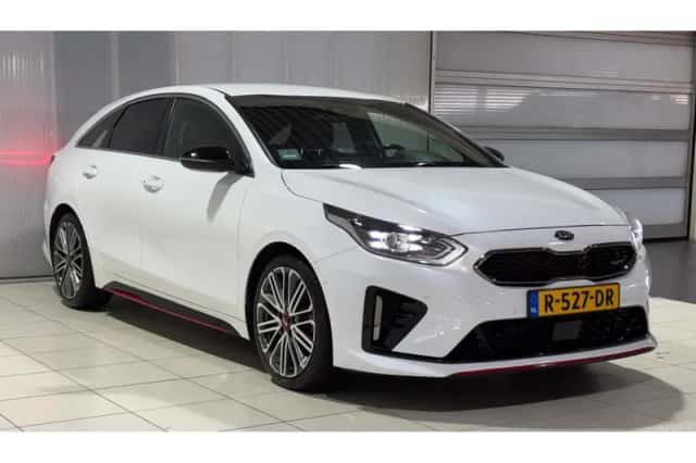 Kia Proceed (2021) thumbnail 3