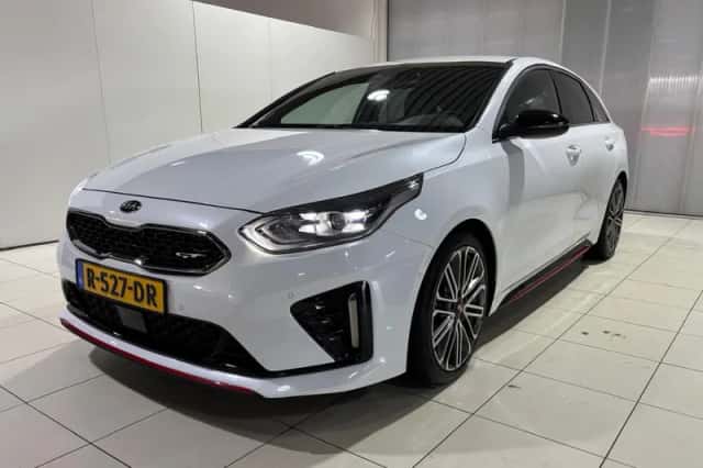 Kia Proceed (2021) thumbnail 5