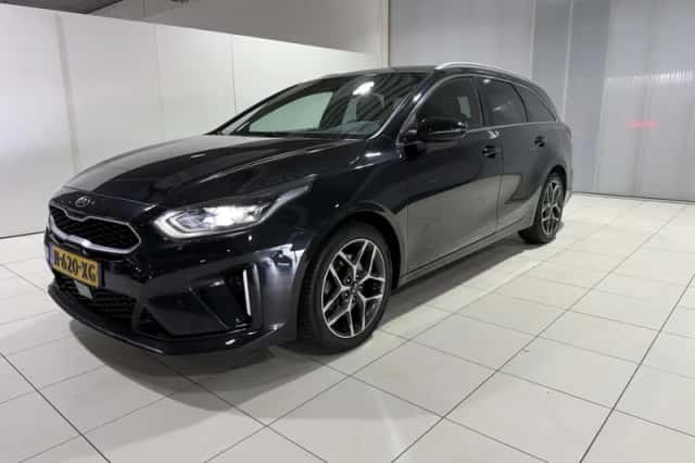 Kia Ceed Sportswagon (2022) thumbnail 3