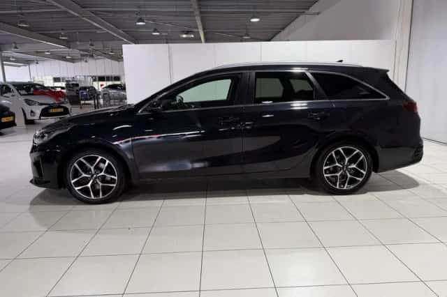 Kia Ceed Sportswagon (2022) thumbnail 4