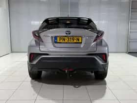 Toyota C-HR (2017) thumbnail 16