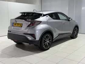 Toyota C-HR (2017) thumbnail 17