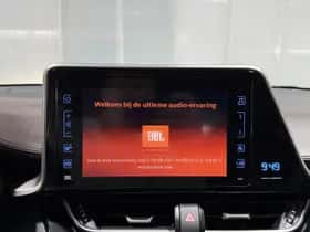 Toyota C-HR (2017) thumbnail 25