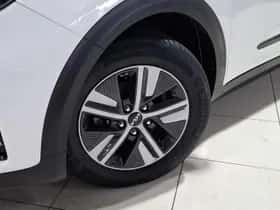 Kia Niro (2021) thumbnail 2