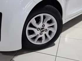 Kia Picanto (2019) thumbnail 2