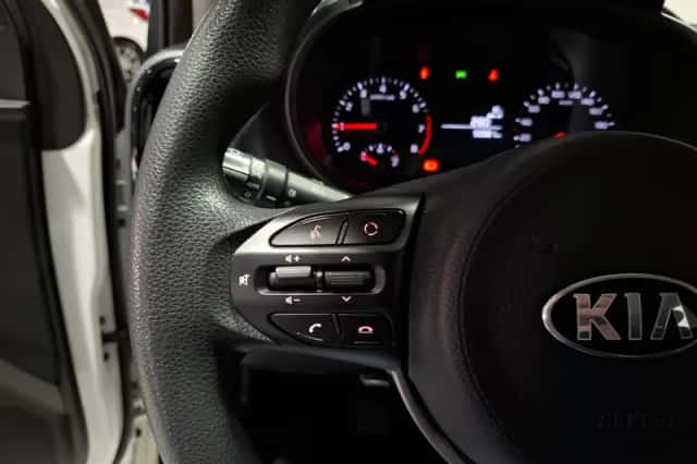 Kia Picanto (2019) thumbnail 17
