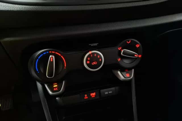 Kia Picanto (2019) thumbnail 19