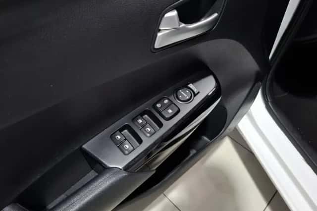 Kia Picanto (2019) thumbnail 22