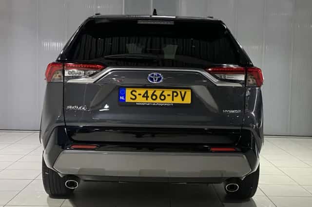 Toyota RAV4 (2020) thumbnail 6