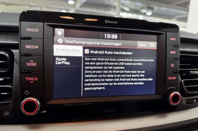 Kia Stonic (2019) thumbnail 19