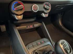 Kia Stonic (2019) thumbnail 20