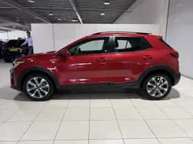 Kia Stonic (2019) thumbnail 4