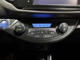 Toyota Yaris (2015) thumbnail 14