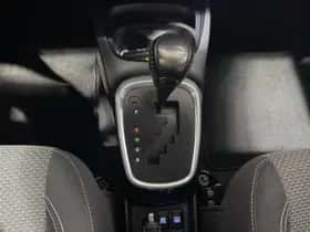 Toyota Yaris (2015) thumbnail 15