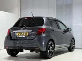Toyota Yaris (2015) thumbnail 8