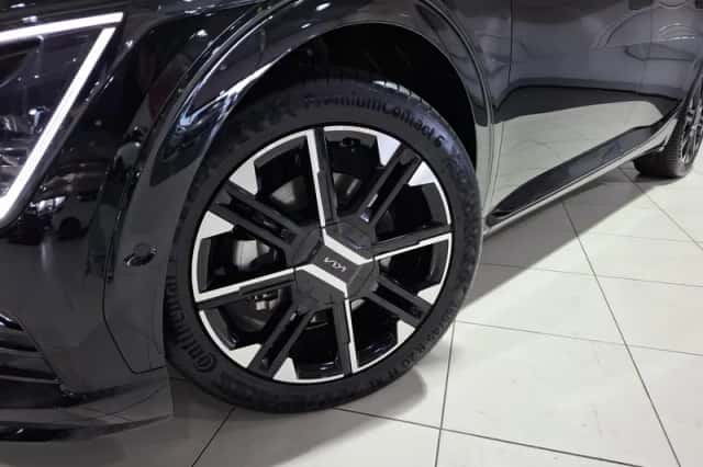 Kia EV6 (2025) thumbnail 2