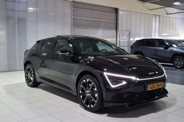 Kia EV6 (2025) thumbnail 3