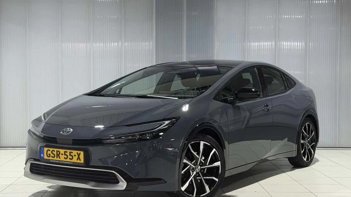Toyota Prius (2024) — foto 1