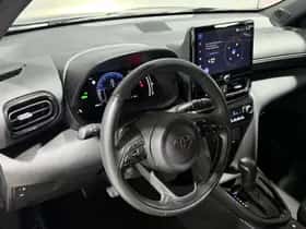Toyota Yaris Cross (2025) thumbnail 2
