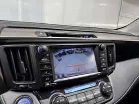 Toyota RAV4 (2016) thumbnail 17