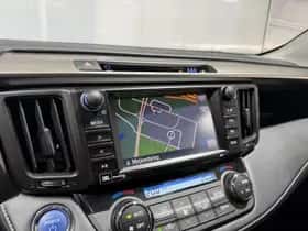 Toyota RAV4 (2016) thumbnail 19