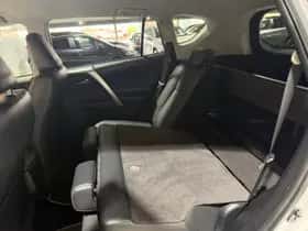 Toyota RAV4 (2016) thumbnail 29