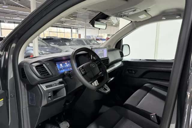 Toyota Proace (2024) thumbnail 5