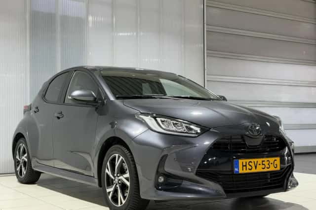 Toyota Yaris (2025) thumbnail 2