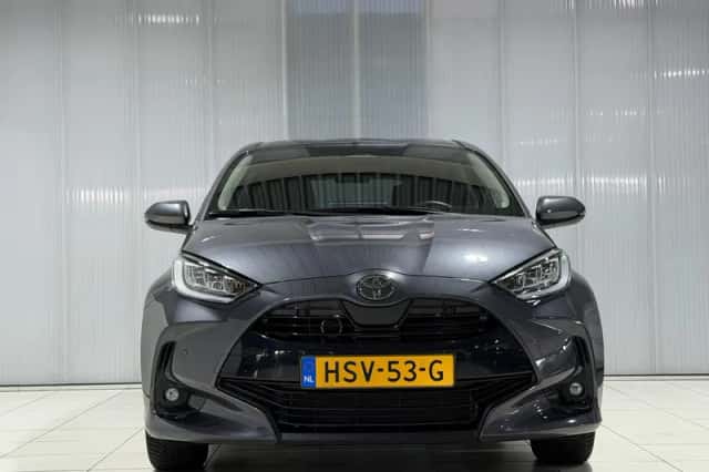 Toyota Yaris (2025) thumbnail 3