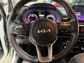 Kia Picanto (2023) thumbnail 11