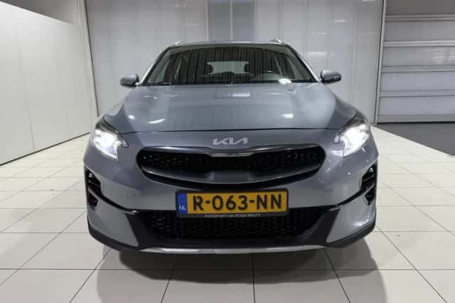 Kia XCeed (2022) thumbnail 2