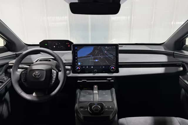 Toyota C-HR+ (2026) thumbnail 4