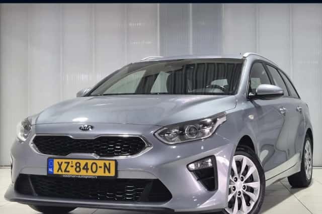 Kia Ceed Sportswagon (2019) thumbnail 1