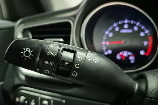 Kia Ceed Sportswagon (2019) thumbnail 12