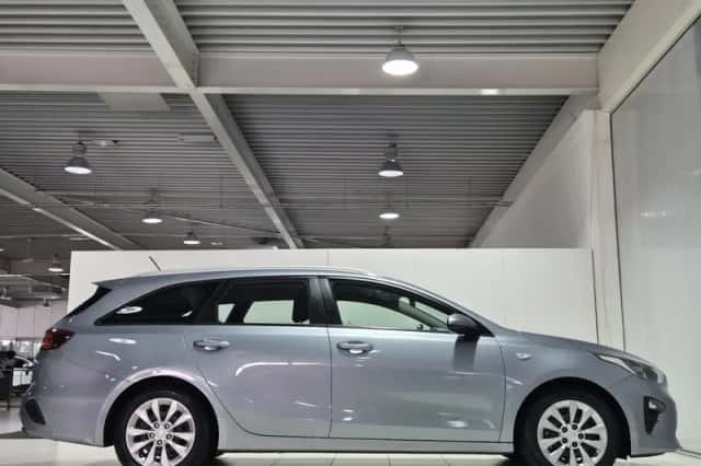 Kia Ceed Sportswagon (2019) thumbnail 23