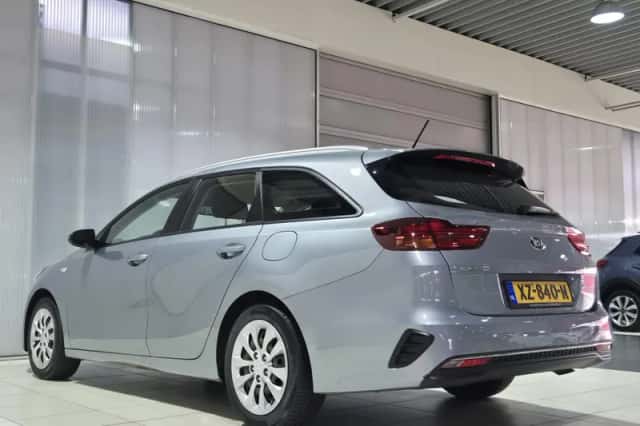 Kia Ceed Sportswagon (2019) thumbnail 24