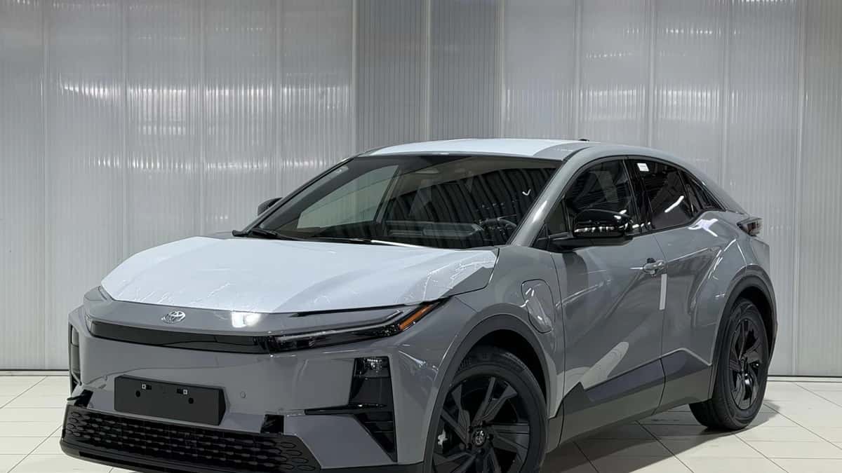 Toyota CHR + (2026) — foto 1