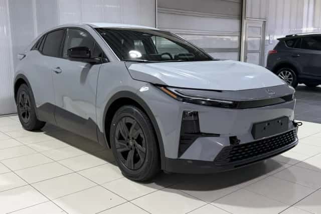 Toyota C-HR+ (2026) thumbnail 4