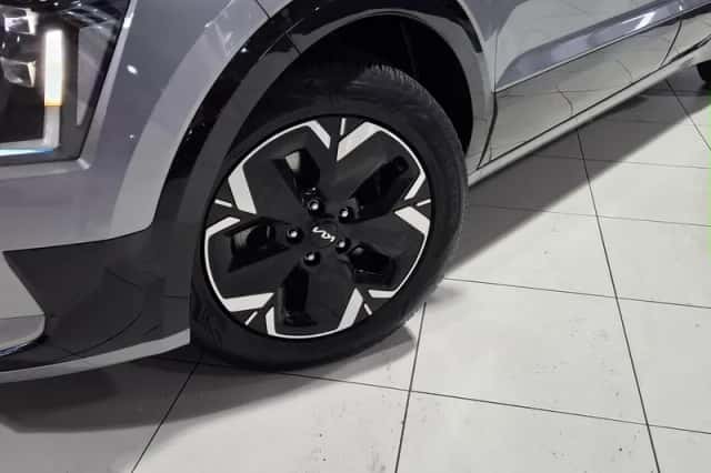 Kia Niro EV (2023) thumbnail 2