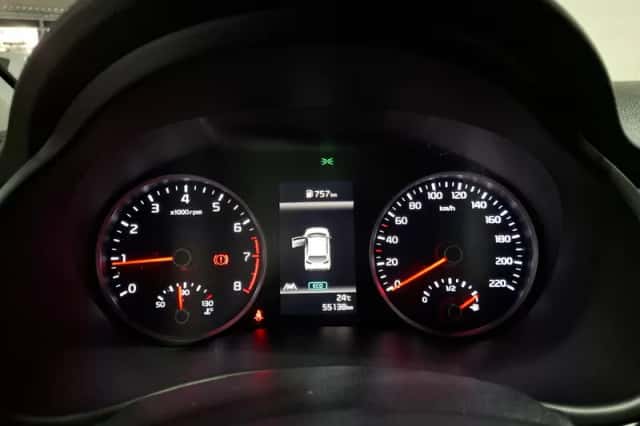 Kia Rio (2023) thumbnail 15