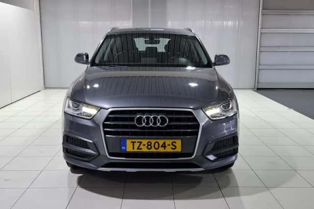 Audi Q3 (2018) thumbnail 4