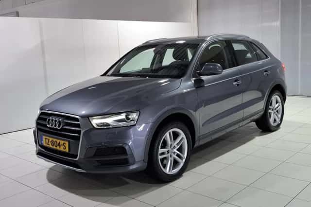 Audi Q3 (2018) thumbnail 5