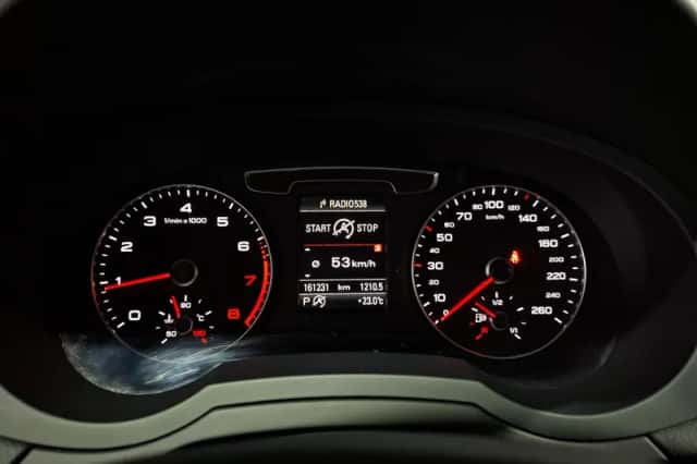 Audi Q3 (2018) thumbnail 8