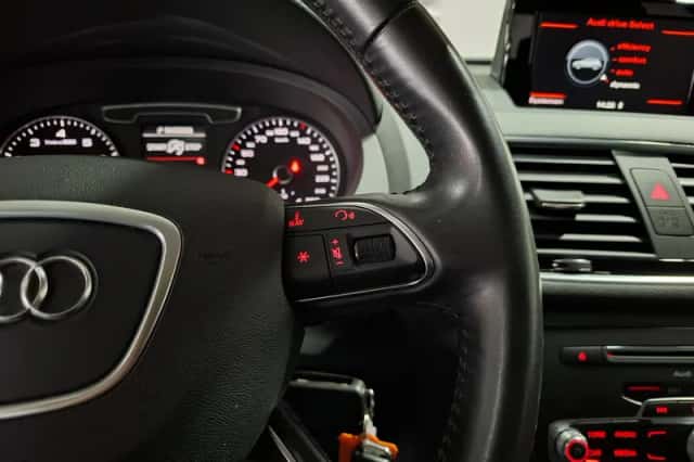 Audi Q3 (2018) thumbnail 9