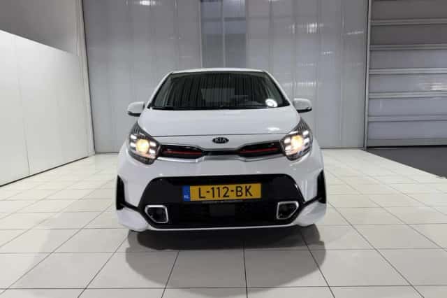 Kia Picanto (2021) thumbnail 2